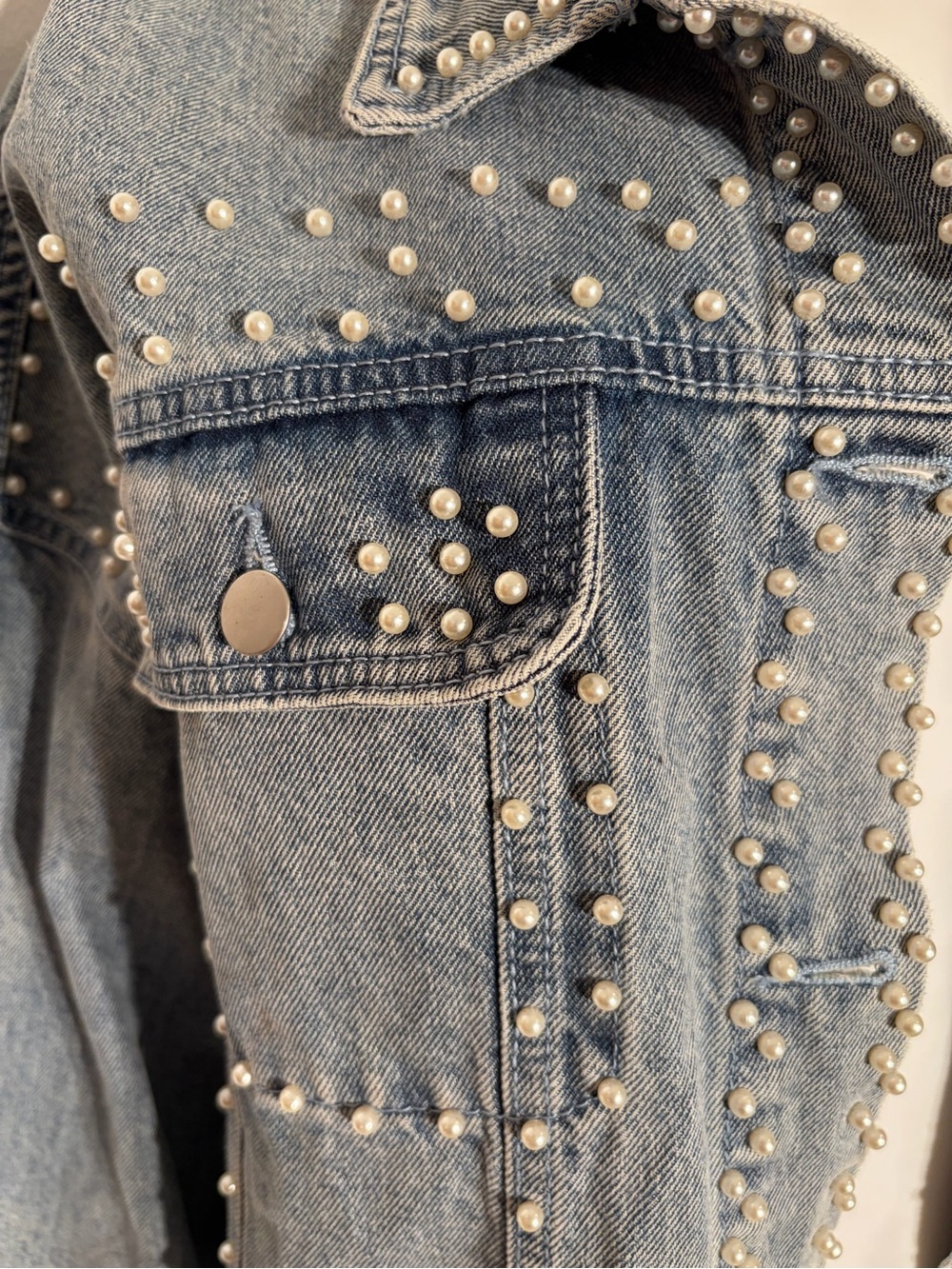 #751 BiBi NWT Light Blue Pearl-Studded Denim Jacket. Amazing! - Picture 6 of 16